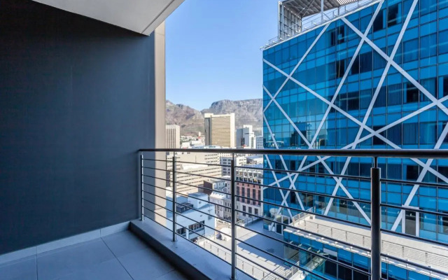 Luxuriuous 1 Bedroom in 16 on Bree