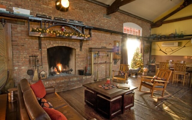 Riley's Railhouse Bed & Breakfast