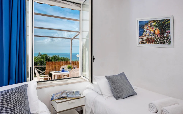 Blue-wave Experience Resort