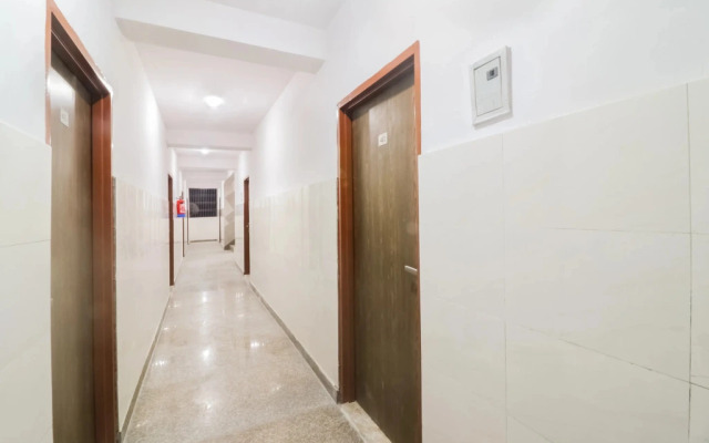 Lovely Inn by OYO Rooms