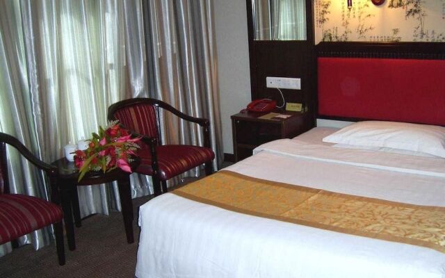 Qingdao High School Xianglan Hotel