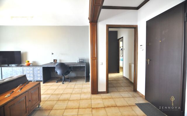 Zennova 80 Kastra Apartment
