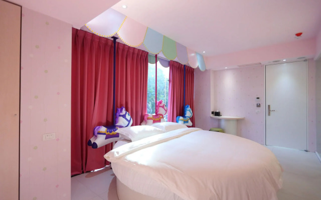 The Fantasy Apartment
