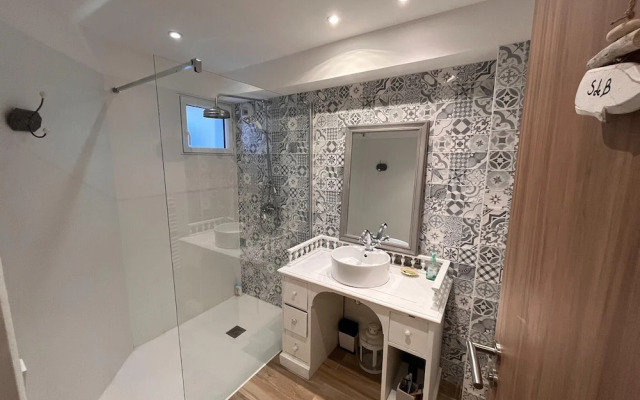 Beautiful House in Lacanau Near sea