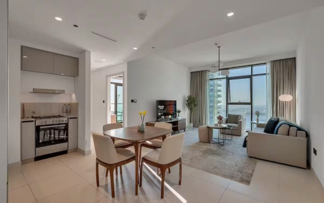 5 Star Palm View Private Beach 1BR