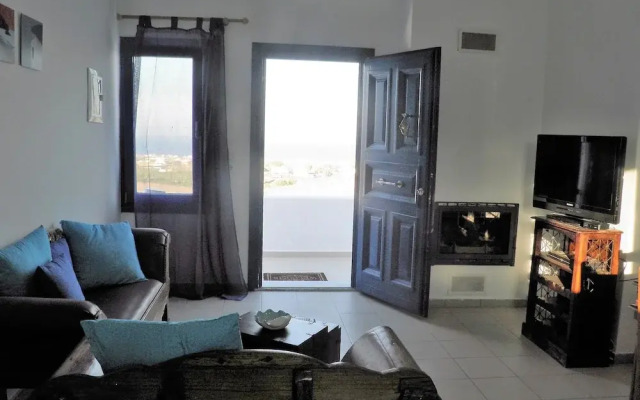 Santorini Traditional Suites