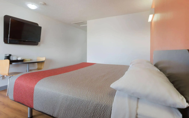 Motel 6 Fort Nelson, BC