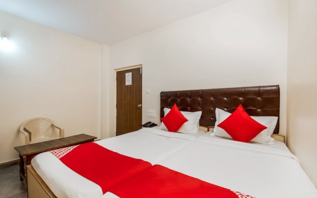 G P Residency by OYO Rooms