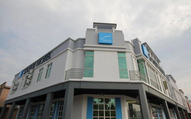 Sandy Hotel