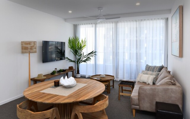 X Kirra Apartments