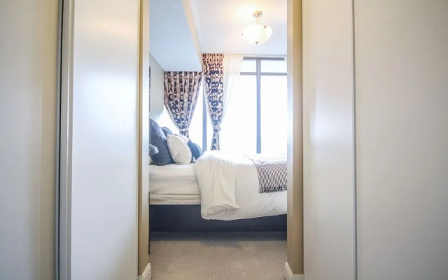 Sarkar Suites - YorkVille