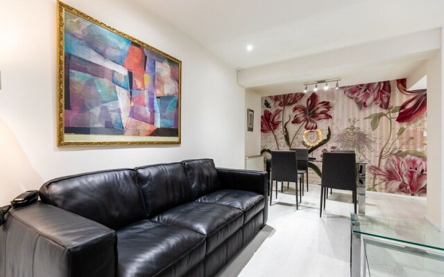 OLD TOWN VIII apartment by Aston Rentals