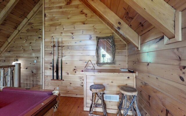 Close To Heaven 2 Bedroom Cabin