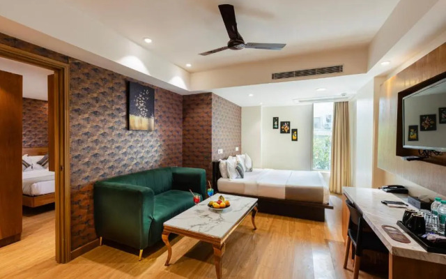 Capital O 27044 Hotel The Orion Plaza