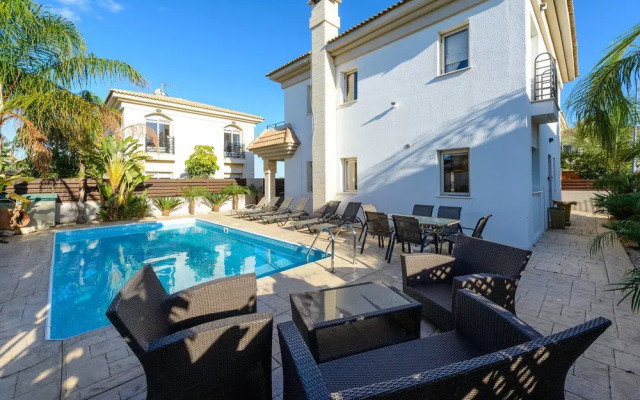 Villa Alex