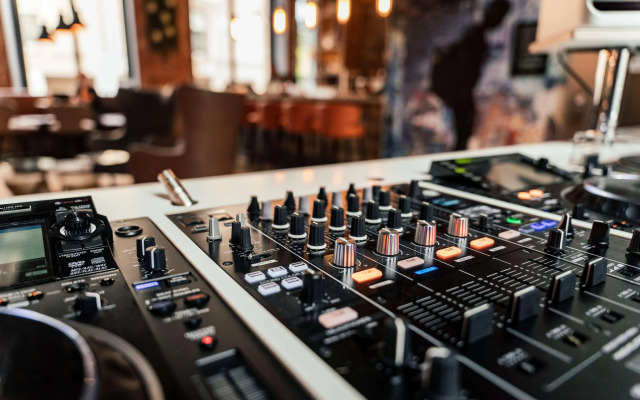 Me and All Hotel Hanover, by Hyatt