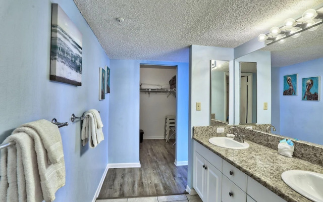 Ocean Sands 1-1002