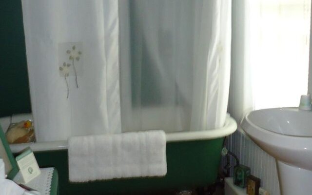 Bennett House Bed & Breakfast