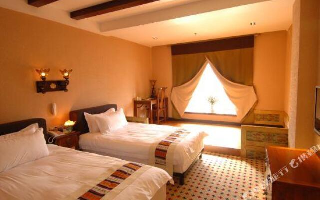 Qizheng Padma Chumig Garden Hotel (Nyingchi)