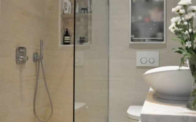 Beautiful 2 Bedroom Flat in Prime Notting Hill Location