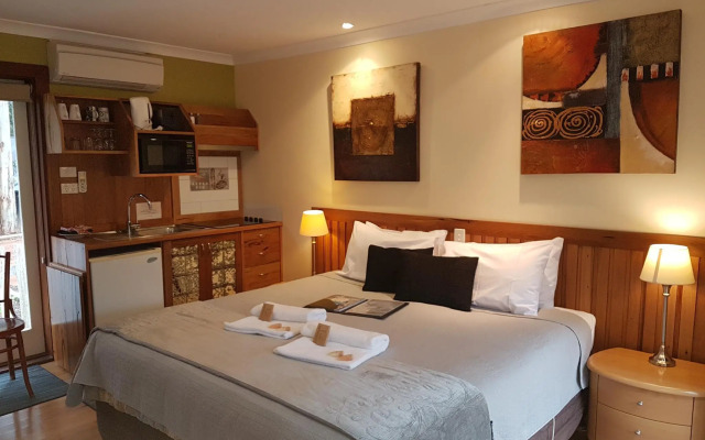 Adamsons Riverside Accommodation