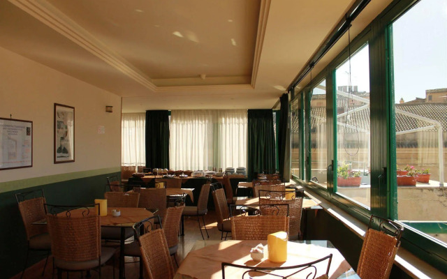 Hotel Plaza