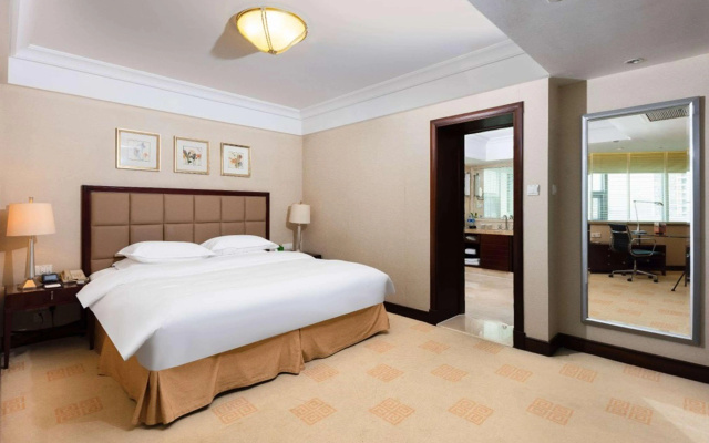 Ramada Plaza Wuhan Optics Valley – Guest Rooms – Wuhan