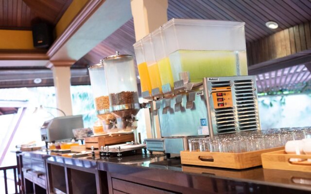 Khaolak Bay Front Resort