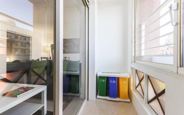 Lisbon Flower 360º - Your Lovely Flat with Pool and Parking