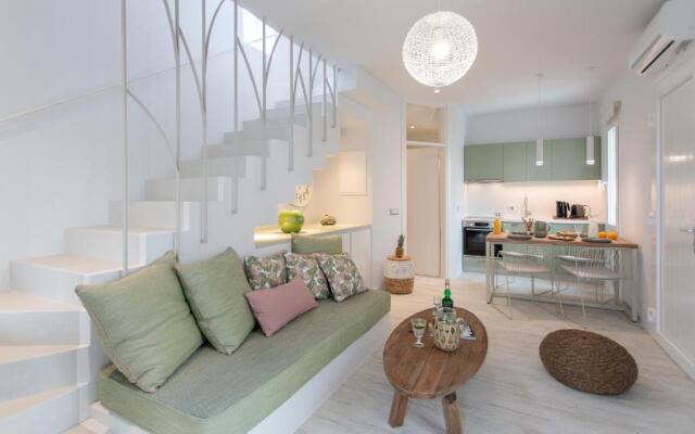 Sunday Luxury Suites Naxos