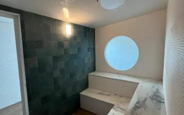 Golden Towers Hotel