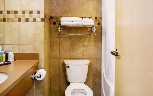 Refresh Inn & Suites