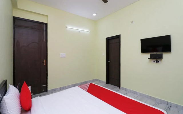 OYO 18899 Delight Inn