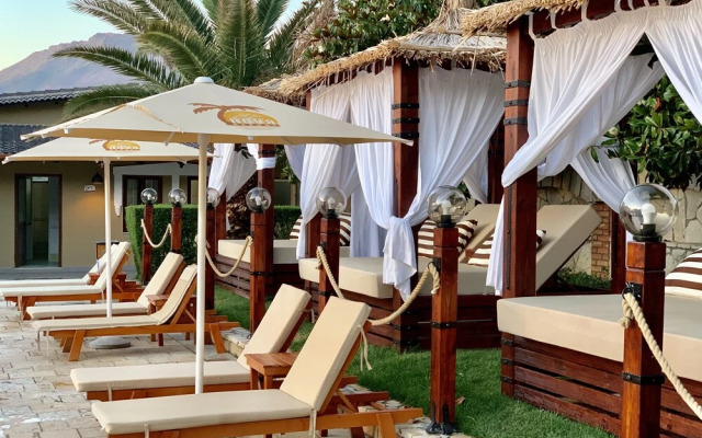 PalmaNova Resort