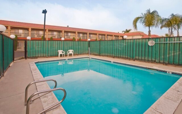 Americas Best Value Inn Rialto