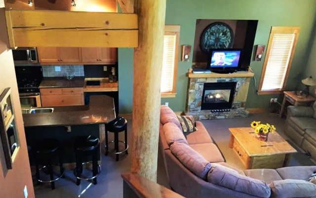 Mountain Town Properties Cascade Lodge 2E