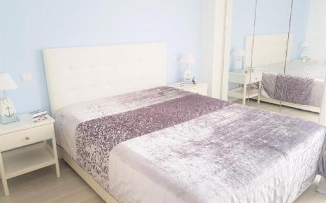 Avenida dos Banhos Apartment