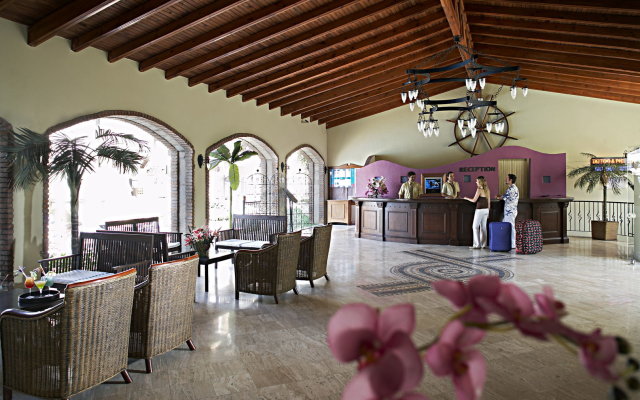 Club Anastasia - Family Hotel