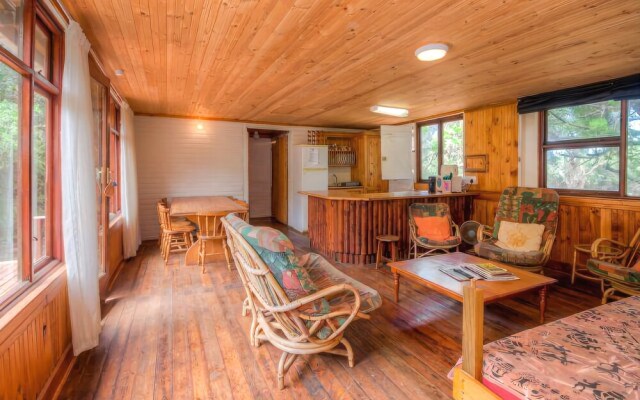 Woodlands Cottages & Camping