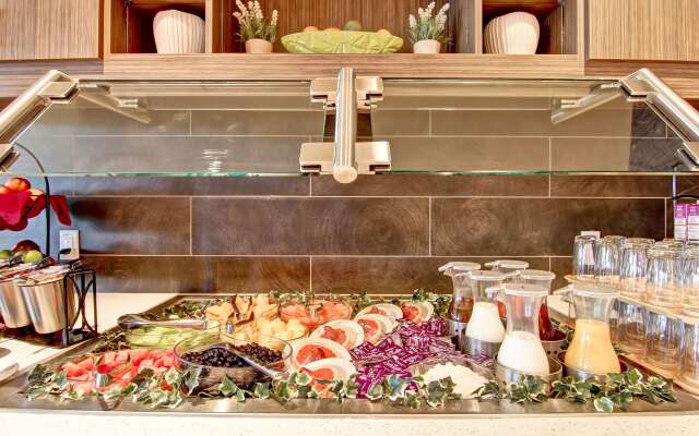 Hilton Garden Inn Calgary Airport