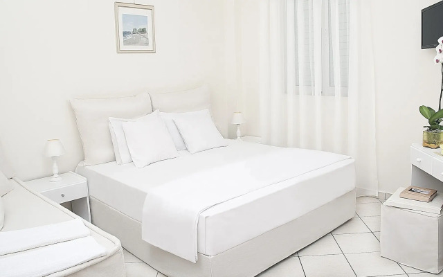 Petradi Beach Lounge Hotel
