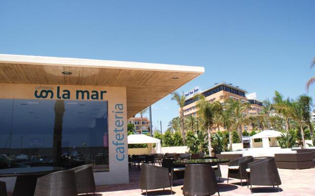 Senator Águilas Hotel