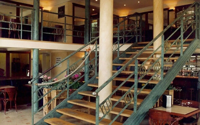 Hotel Malon