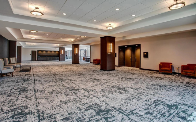 DoubleTree by Hilton Lansing
