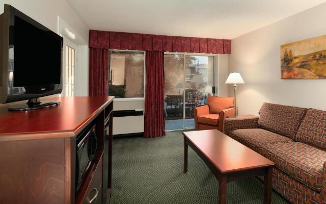 Travelodge by Wyndham Nanaimo