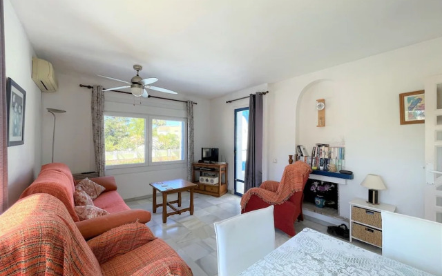 Belvilla by OYO Minarete 13B