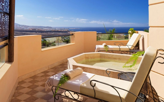 Royal Garden Villas & Spa