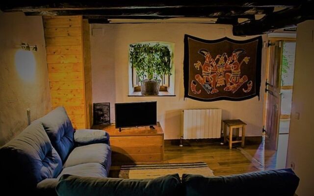 Albergue Rural Mandoia - Hostel