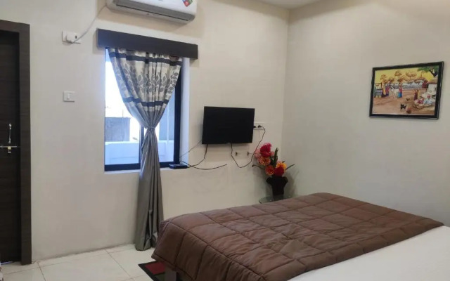 Hotel Centre Point by OYO Rooms