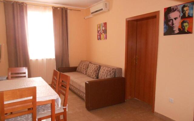 Apartments Burazer